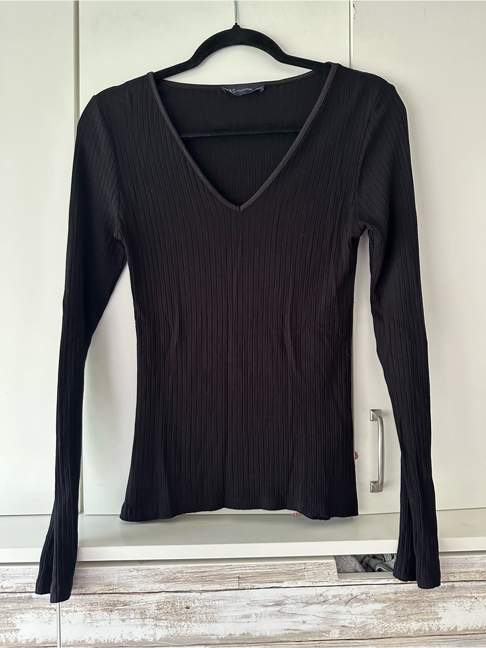 🖤 M&S Collection Black Ribbed V-Neck Long Sleeve Top UK 8 US 4 EU 36
